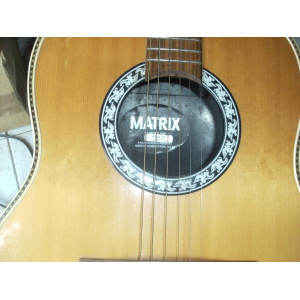 Ovation Matrix 1637 + funda de ABS