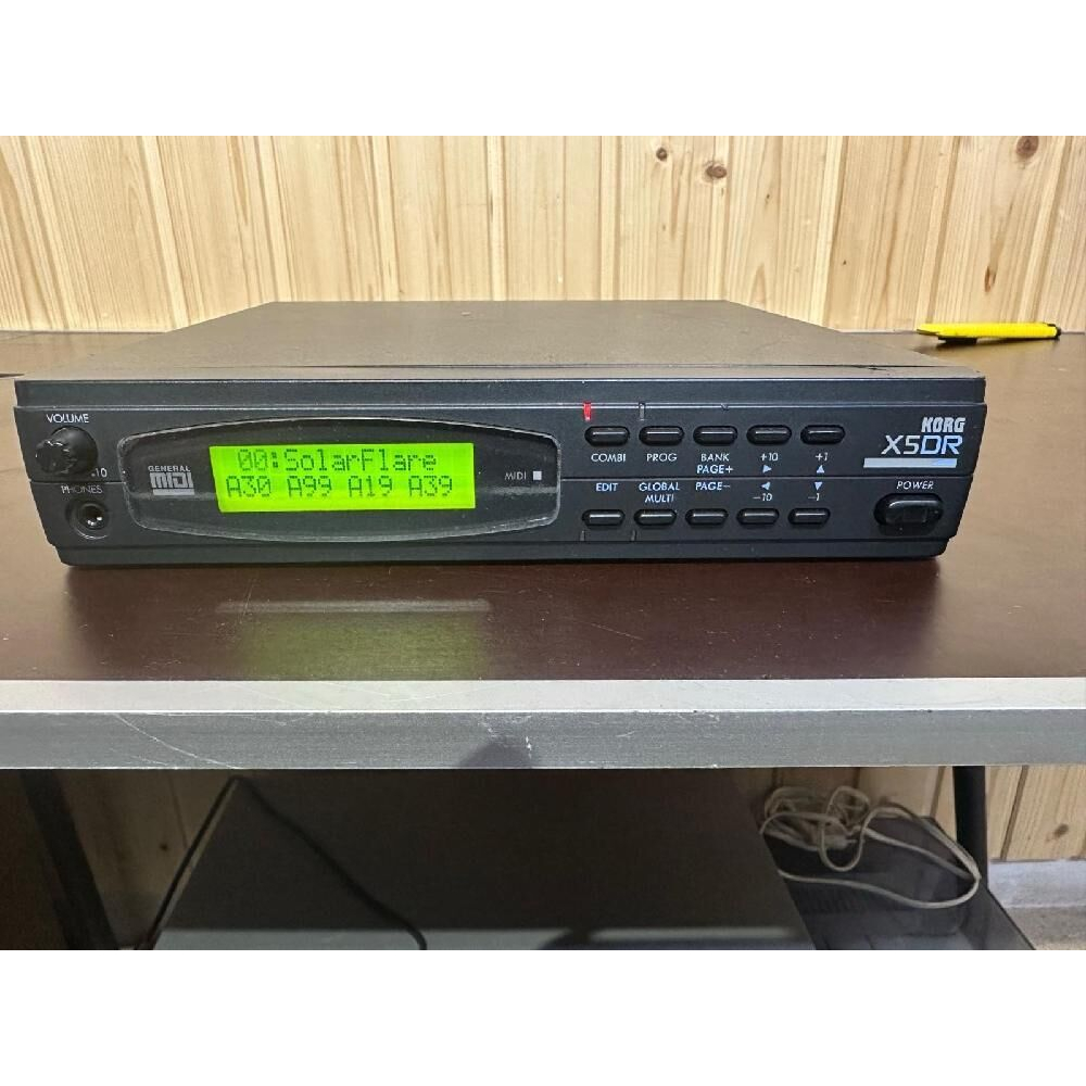 Korg X5DR - Expansor