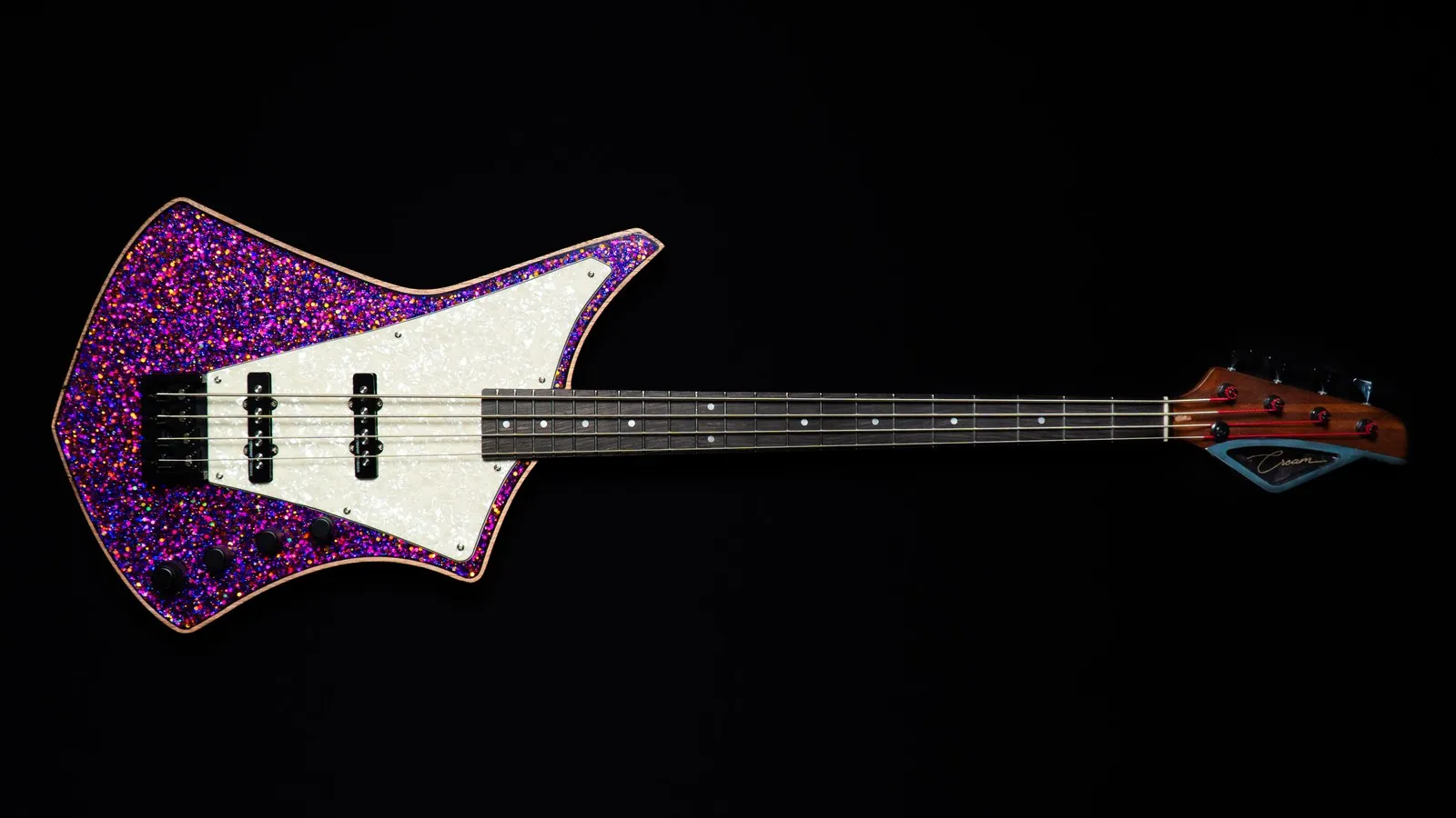 Bajo CREAM Revolver