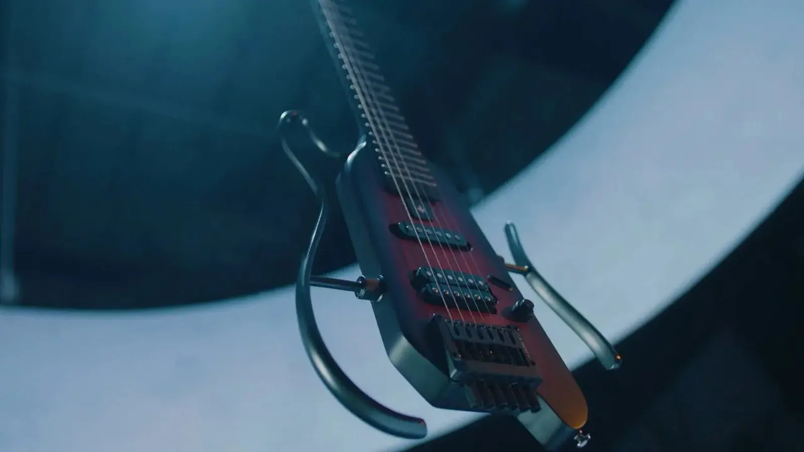 Guitarra de viaje Donner HUSH-X