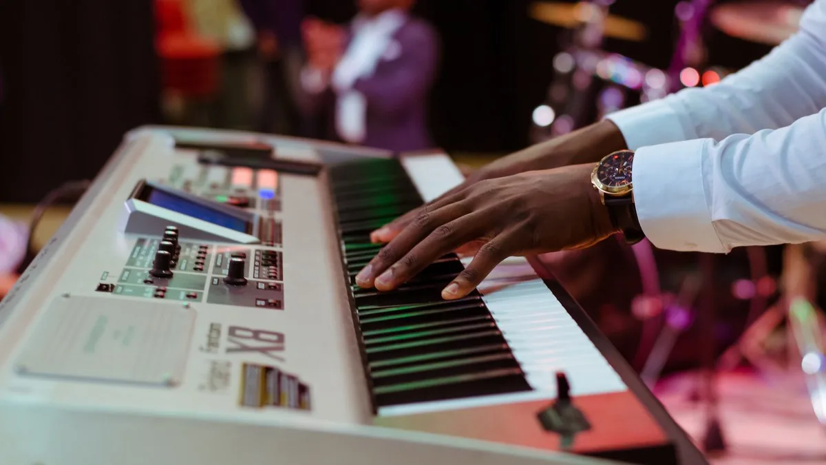 Piano numérique Yamaha Clavinova