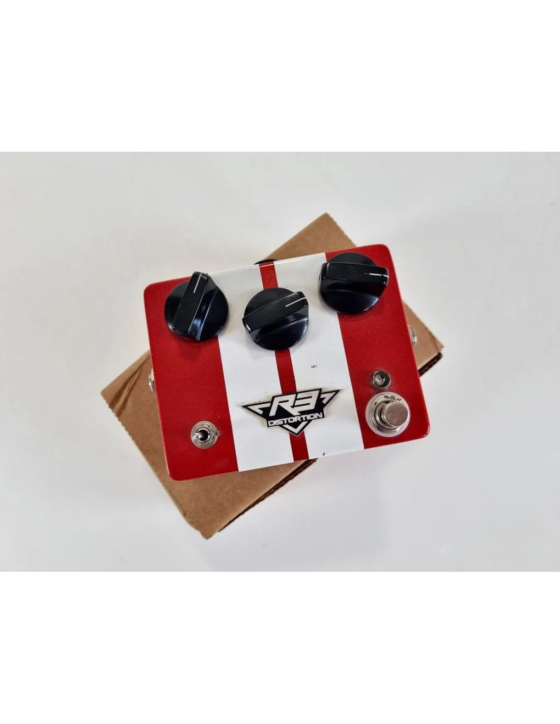 Pédale de distortion 6 Degrees FX R3 pour guitare