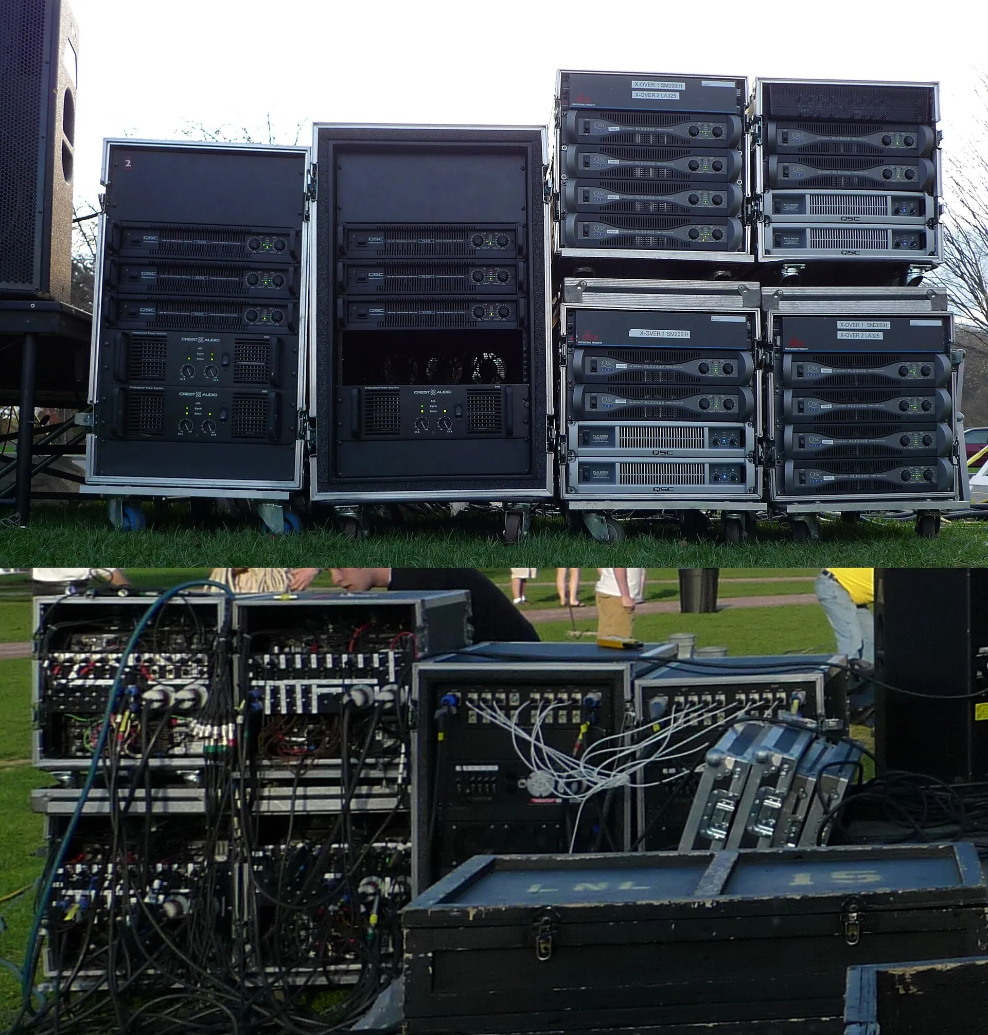 Rack de sonorisation avec amplificateurs de puissance